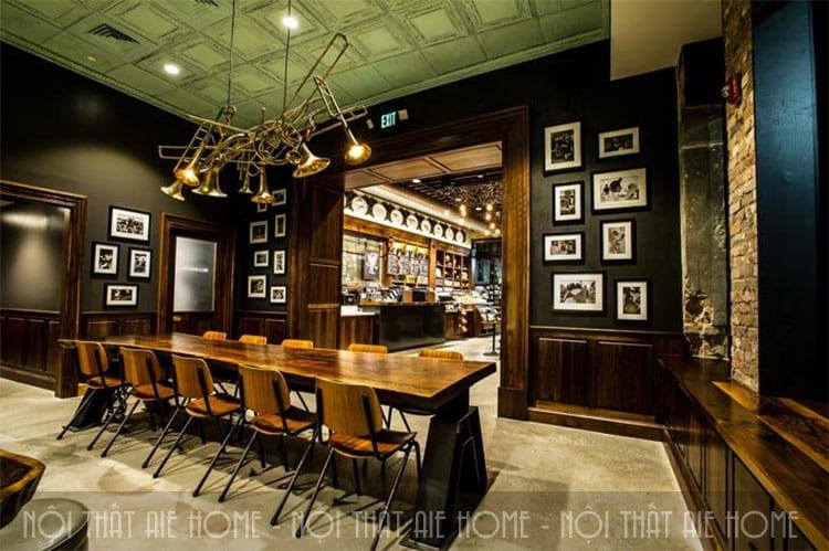 Thiết kế quán cafe phong cách châu Âu ấn tượng với những đồ nội thất bằng gỗ sang trọng