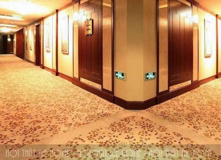Thảm là vật liệu được ưa chuộng khi trang trí hành lang khách sạn