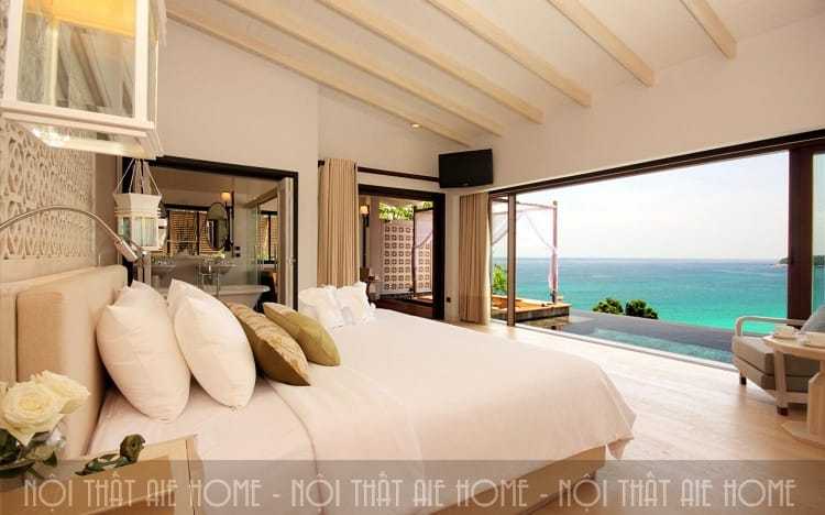 Không gian đẹp bên bờ biển tạo ra tiềm năng kinh doanh lớn cho khách sạn