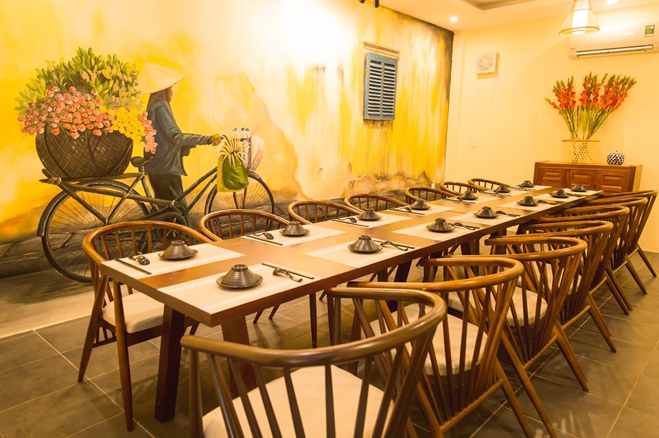 Nhà hàng ấn tượng với phong cách gần gũi với họa tiết vẽ tường độc đáo
