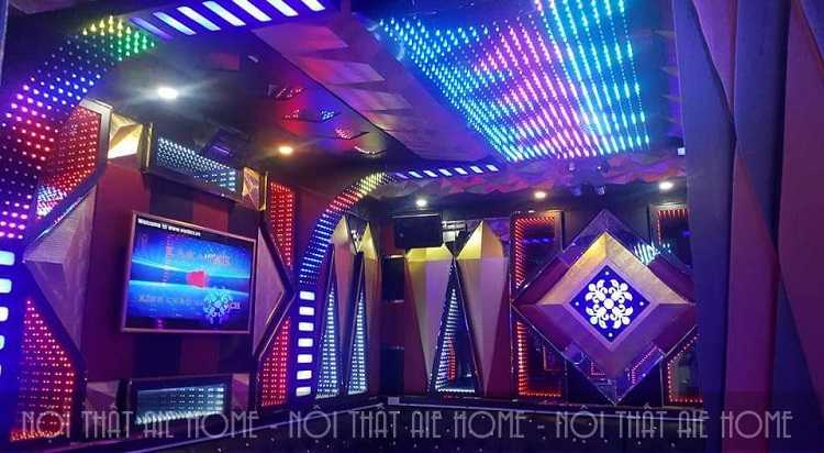 Ánh sáng phòng karaoke sẽ phụ thuộc vào đối tượng sử dụng và phong cách nội thất