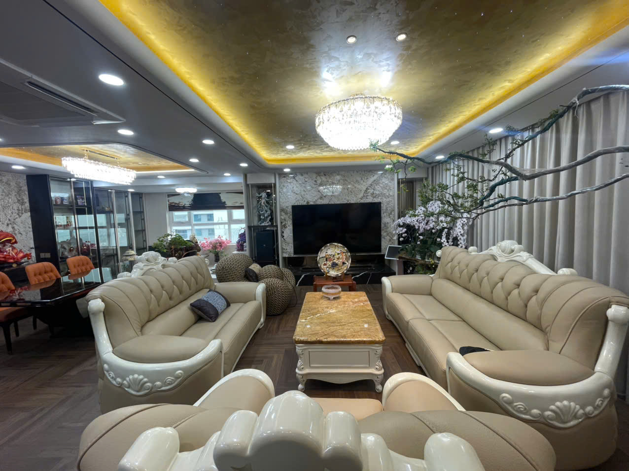 Thi công nội thất phòng khách tân cổ sang trọng tại Hà Nội - Nội Thất Xây Dựng AZ